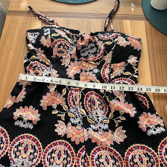 NWOT About A Girl Romper Women LG Black Padded Floral Sweetheart Neckline Preppy - Picture 5 of 8